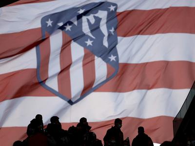Atletico zavit v črno, Oblakov kapetan izgubil mamo