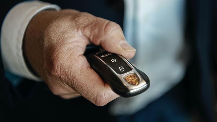 Na Norveškem je mogoče kupiti tudi zmogljive porscheje, ki pa so bistveno dražji. | Foto: Porsche