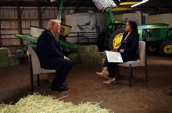 Trump novinarko označil za pokvarjeno in zapustil intervju #video
