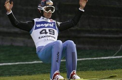 V Hakubi nova zmaga Ammanna, Tepeš deveti