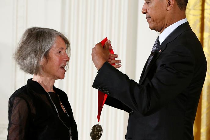 Louise Glück nobelova nagrada | Leta 2015 ji je eno od prestižnih nagrad podelil tudi tedanji ameriški predsednik Barack Obama. | Foto Reuters