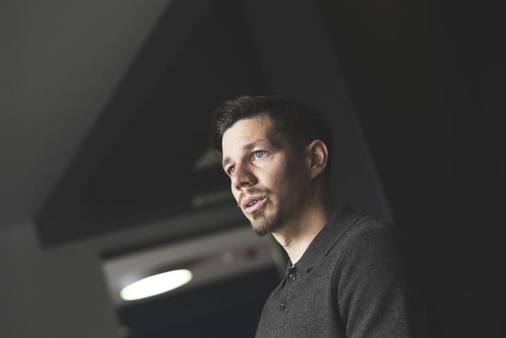 To, da ne bo zaigral na evropskem prvenstvu leta 2024, ga je prizadelo. O igranju na tako velikem tekmovanju je sanjal od mladih nog, to bi predstavljal vrhunec njegove kariere. | Foto: Ana Kovač