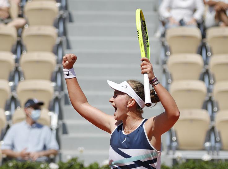 Barbora Krejčikova je poskrbela za največji uspeh kariere. | Foto: Reuters