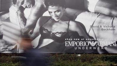 Razgaljeni David Beckham za Emporio Armani