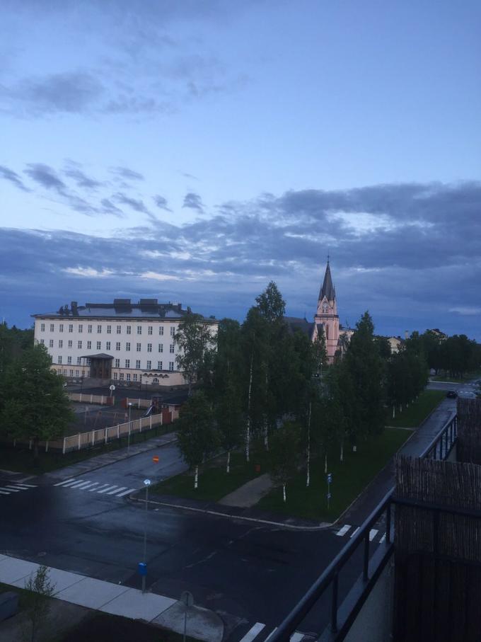 Edini slovenski nogometni legionar na Finskem nam je zaupal, da je to fotografijo iz svojega doma v Kemiju posnel ob enih zjutraj! | Foto: Twitter - Voranc