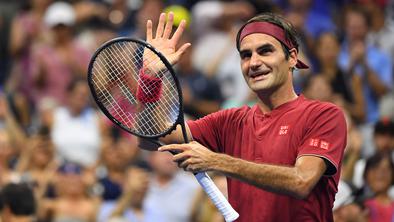 Đoković trpel, kot že dolgo ne, napredoval tudi Federer