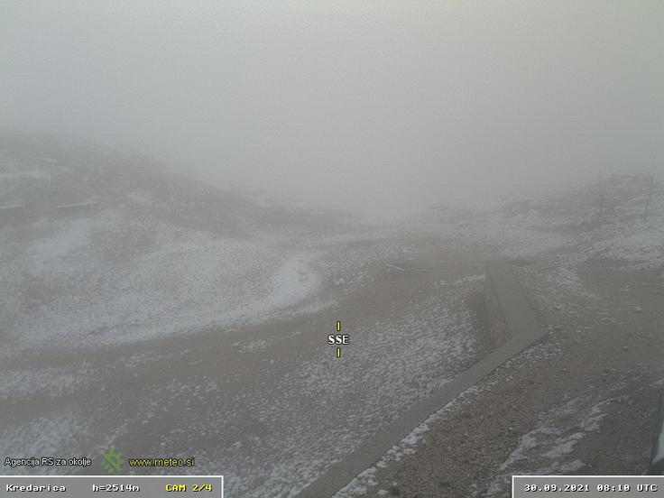 Kredarica danes zjutraj: petcentimetrska nova snežna odeja | Foto: ARSO/meteo.si