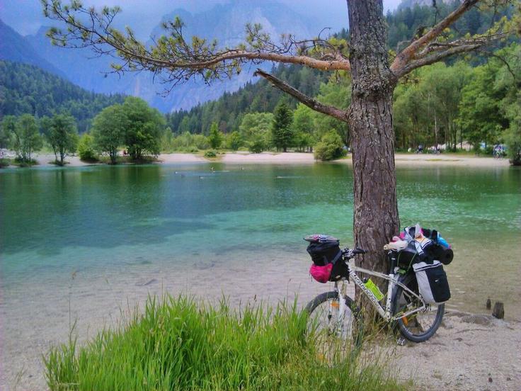 Ustavili sta se tudi pri jezeru Jasna v Kranjski Gori ... | Foto: 