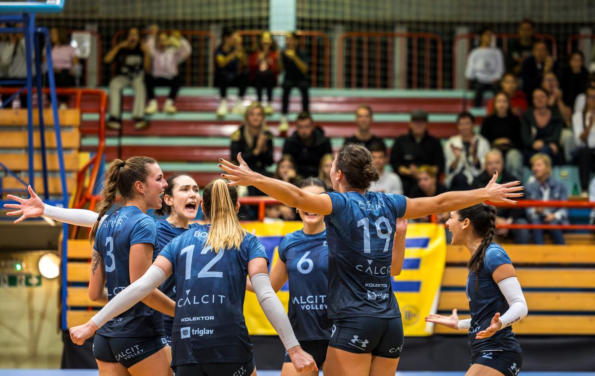 Calcit Volley | Kamničanke so prišle do prve zmage. | Foto Jan Uršič
