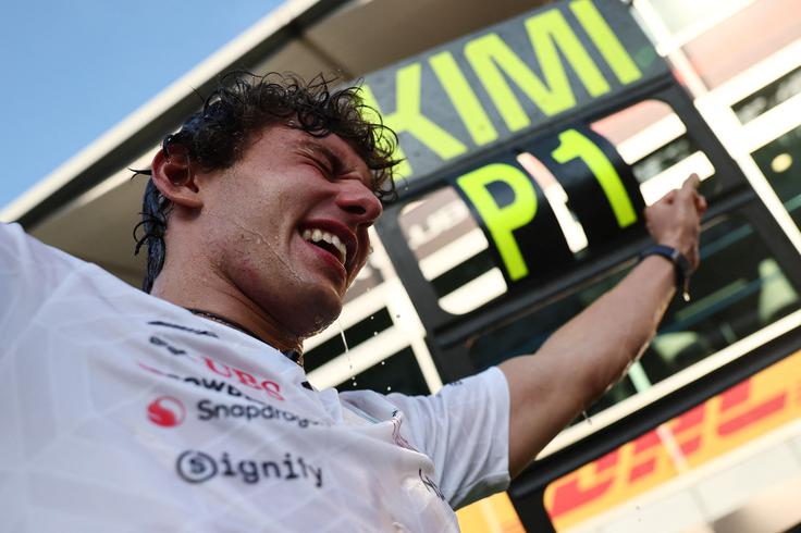 Kimi Antonelli je na dobri poti, da že pri 20 letih prvič postane svetovni prvak v formuli 1. | Foto: Reuters