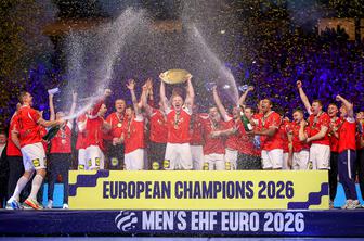 Danci pred domačimi navijači do evropskega prestola, Hrvati do brona