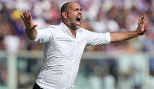 Po dveh visokih porazih Udinese odslovil hrvaškega trenerja