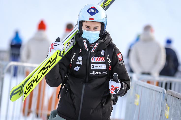 Kamil Stoch je na dobri poti, da še tretjič v karieri osvoji zlatega orla. | Foto: Sportida