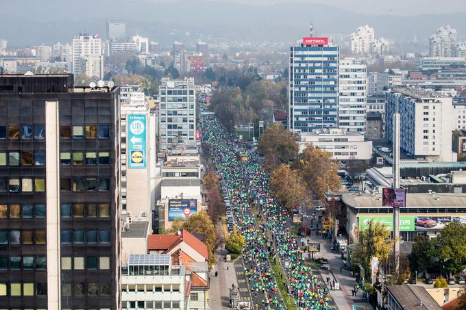 Prejšnji konec tedna je na ljubljanskih ulicah teklo več kot 23 tisoč tekačev.  | Foto: Sportida