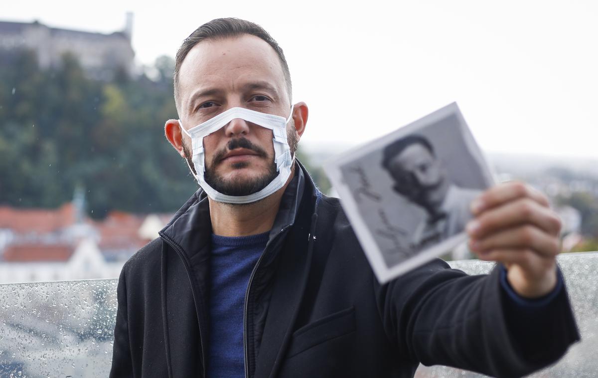 Zlatko | Zlatan Čordić se je na ministrstvu za kulturo zglasil pred kratkim, vendar brez odvetnika in brez pištole.  | Foto STA