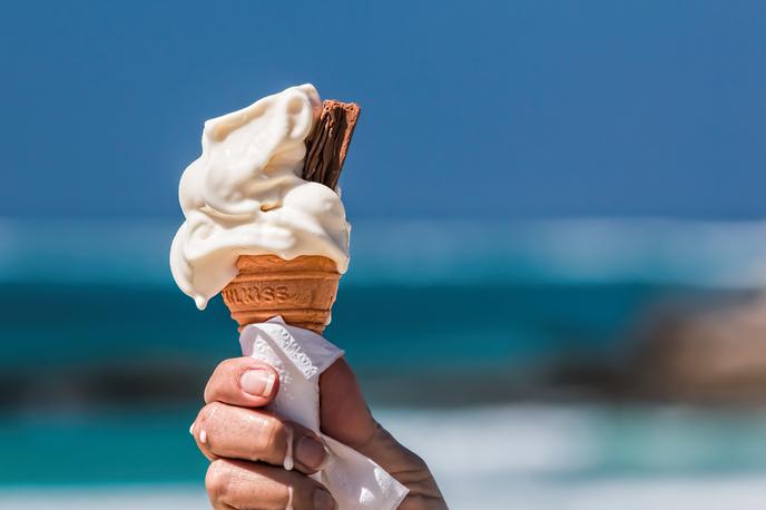 sladoled | Sladoled še vedno velja za najbolj priljubljeno poletno sladico, ki pa dosega tudi različne cene.  | Foto Thinkstock