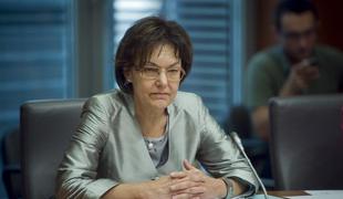 Pristojni odbor ni razpravljal o oddaji Infodrom, SDS protestira
