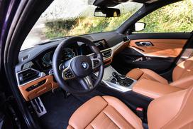 BMW 330e xDrive touring
