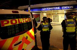 V "terorističnem napadu" z nožem v Londonu trije ranjeni (video)