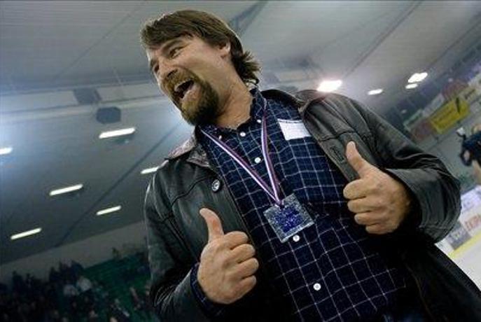 A. Terlikar: Napeto do konca, zvezdica je pri nas