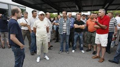 V Konstruktorju brez obljubljene plače