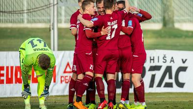 Vratar Olimpije prejel kazen v najhujši obliki #video