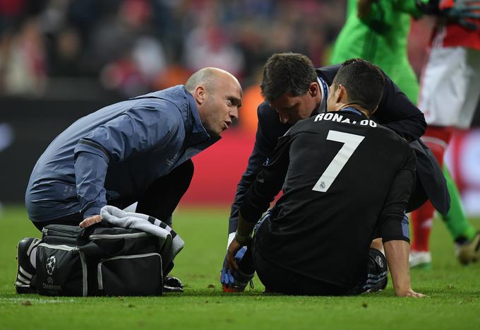 Ronaldo je tekmo na Bavarskem končal z bolečinami v mišici, a poškodba ni resnejše narave. Bolj je lahko zaskrbljen Gareth Bale, ki je vprašljiv za povratno tekmo z Bayernom. | Foto: Guliverimage/Getty Images