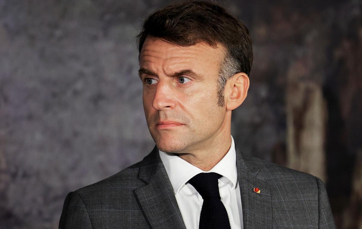 Emmanuel Macron | Macron je pred odhodom v ZDA prejšnji četrtek med drugim dejal, da bo ameriškemu predsedniku svetoval, da pred ruskim predsednikom Vladimirjem Putinom ne sme biti šibek, saj bi to signaliziralo njegovo šibkost tudi v očeh Kitajske in Irana.  | Foto STA