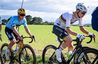Veliki tekmec Pogačarja misli zelo resno: ujeli so ga s Slovencem #video