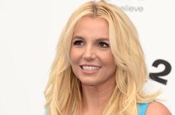 Britney v solzah, ker se je bivši poročil