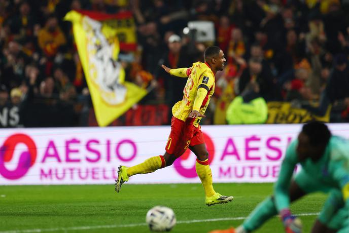 PSG po bolečem izpadu suveren, Lens dosegel rekord