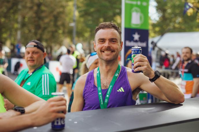 Lj_maraton_Heineken_20_10_24-115_1200 | Na 28. Ljubljanskem maratonu so v odličnem vzdušju številni nazdravljali osebnim rekordom. | Foto Marko Ocepek / Pivovarna Laško Union