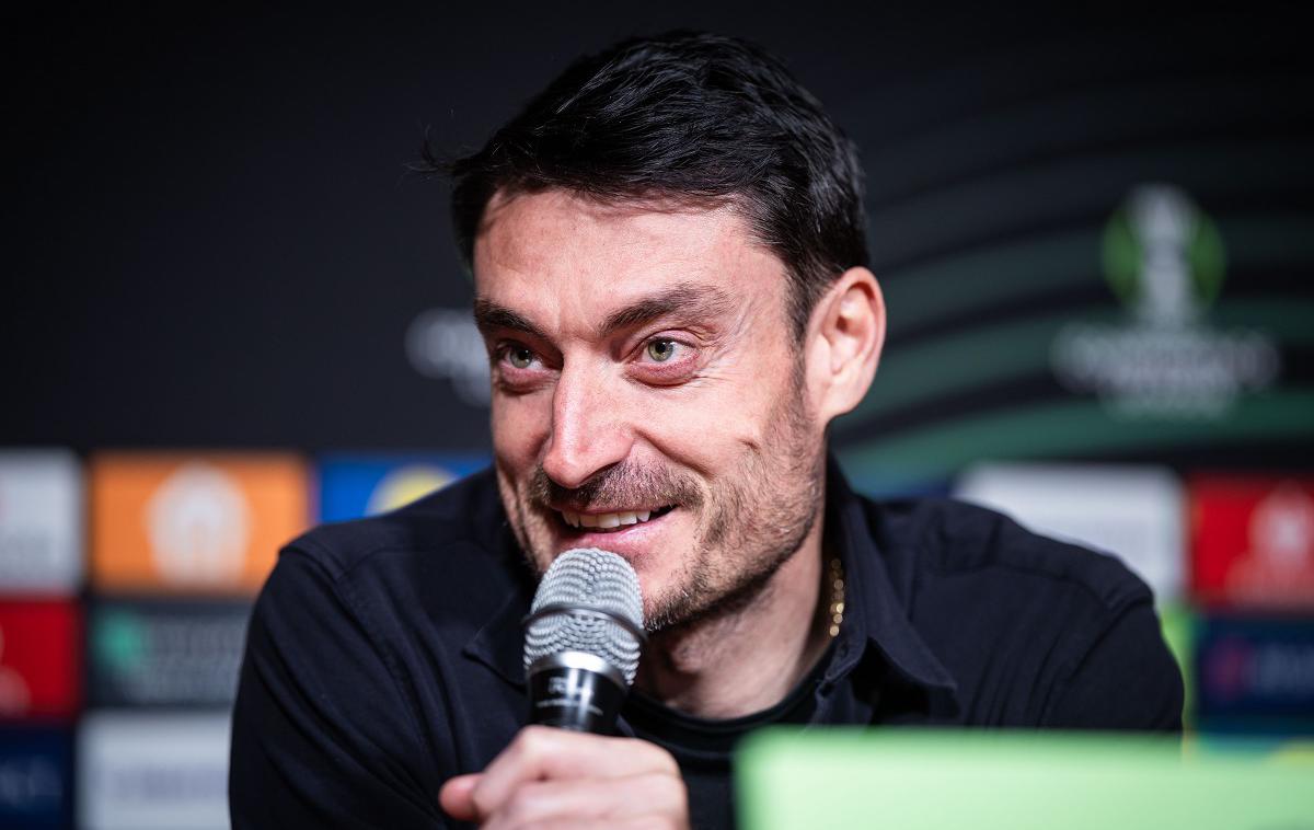 Albert Riera | Albert Riera je še drugič zapored popeljal Celjane v konferenčno ligo in zagotovil klubu izjemen zaslužek. | Foto Jure Banfi
