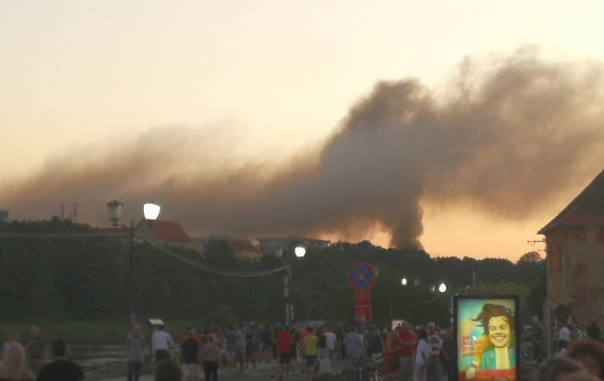 Dim nad Mariborom | V času požara na srečo v stavbi ni bilo ljudi, saj je bil vrtec zaprt. | Foto bralka