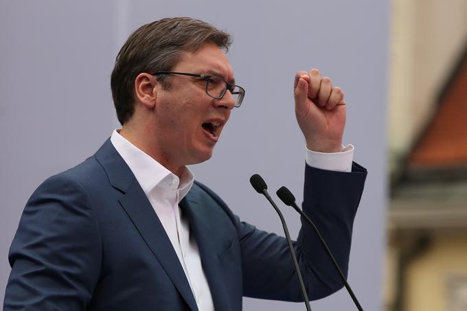 Srbski predsednik Aleksandar Vučić je absolutni vladar te države. Čeprav je Kostić financer njegove stranke, vsake toliko časa izbruhnejo govorice, da bi lahko Vučić z njim obračunal. | Foto: Reuters