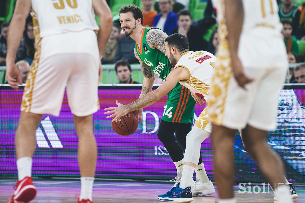 Cedevita Olimpija Umano Reyer.