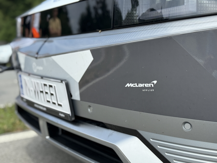 Med partnerji Elapheja je tudi britanski McLaren. | Foto: Gregor Pavšič