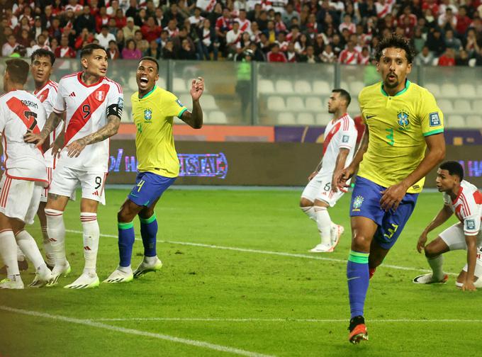 Marquinhos je popeljal Brazilijo do zmage v zadnji minuti. | Foto: Reuters