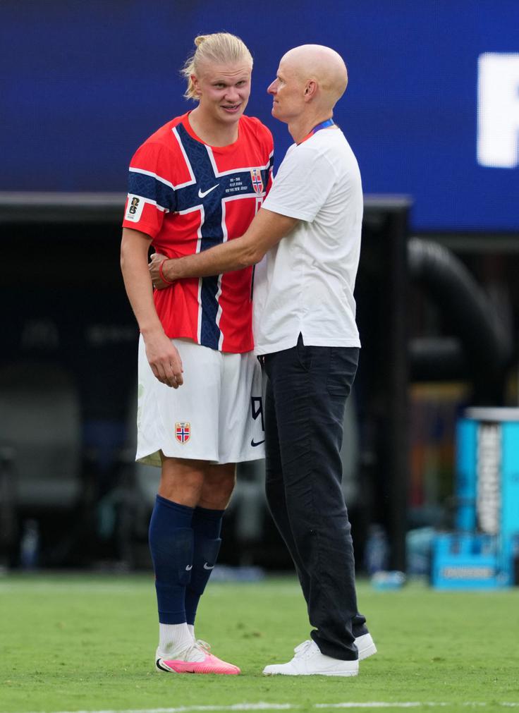 Stale Solbakken je na krilih Erlinga Haalanda Norveško popeljal med najboljših osem na SP 2026. | Foto: Reuters