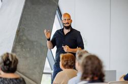 Cena zlata: zakaj je graf cene zlata danes pomembnejši kot kadarkoli prej