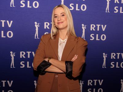 Dobili bomo novo radijsko postajo s slovensko glasbo, vodila jo bo Lucija Vrankar