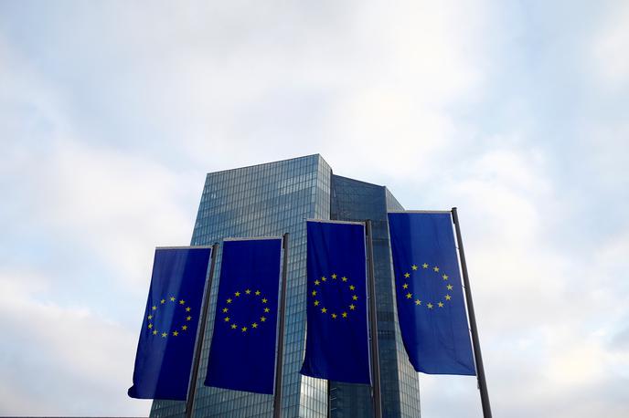 ECB | Za letos ECB v najnovejših napovedih pričakuje povprečno inflacijo pri 5,4 odstotka, v prihodnjem letu pri 2,7 odstotka, v 2025 in 2026 pa pri 2,1 in 1,9 odstotka. | Foto Reuters