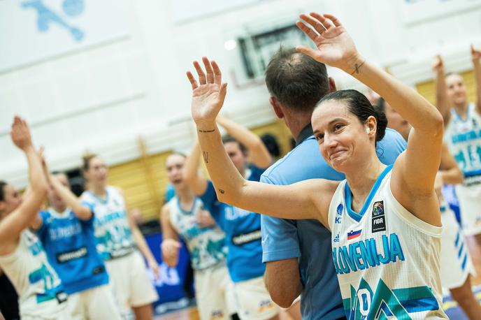 Nika Barič | Nika Barič namesto v pripravah na EuroBasket uživa v prostih dneh. | Foto Grega Valančič/Sportida