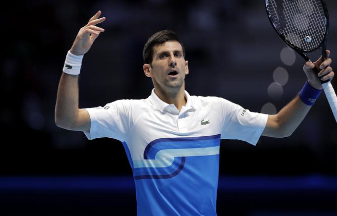 Novak Đoković je v skupinskem delu zaključnega turnirja dobil vseh šest nizov, v polfinalu pa je moral priznati premoč 24-letnemu Nemcu ruskih korenin. | Foto: Reuters