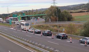 Avstrija podaljšuje nadzor na meji s Slovenijo in Madžarsko