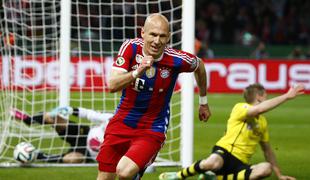 Bayernu dvojna krona: v finalu proti Borussii Dortmund spet odločil Robben