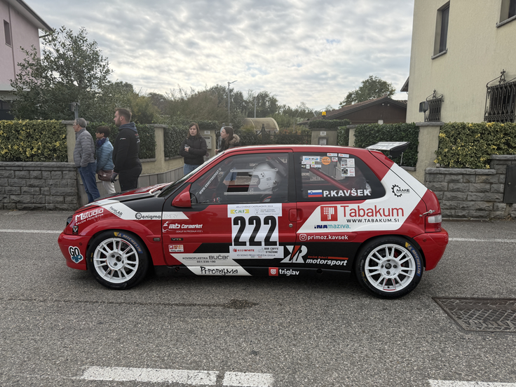 Napet obračun v Razredu 5A in naslov državnega prvaka za Primoža Kavška (citroen saxo). | Foto: Gregor Pavšič