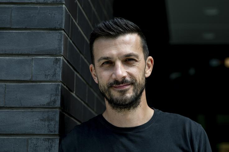 Priznava, da se je po skoraj dveh desetletjih v članski klubski odbojki zasitil z njo, zadnje čase pa jo spet pogreša. | Foto: Ana Kovač