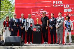 Pokal za naslov svetovnega prvaka je prispel v Toronto