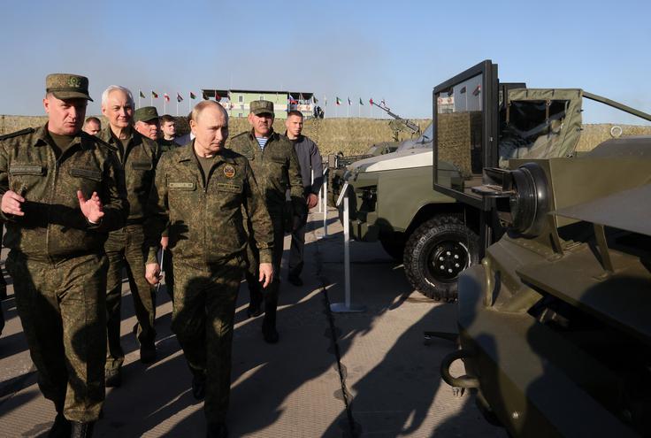 Vladimir Putin Vojaška vaja Cilj vaje Zapad je vaditi ukrepe za obrambo Rusije in Belorusije pred kakršnokoli agresijo. | Foto: Reuters